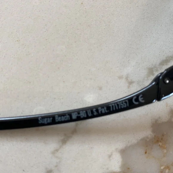 Maui Jims aviator sunglasses - Picture 4 of 13